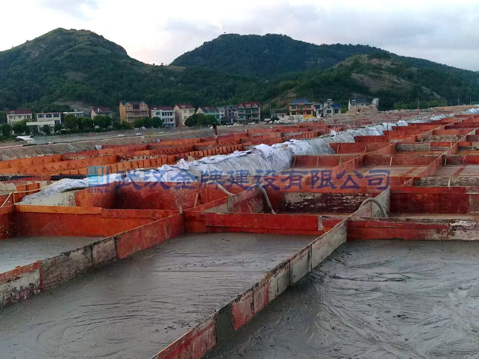 泡沫轻质土施工现场 泡沫轻质土施工现场